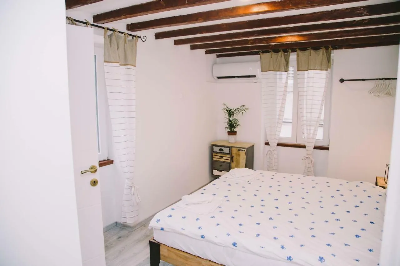 Apartment Ferienwohnung 5 minutes walk ART Split Kroatien