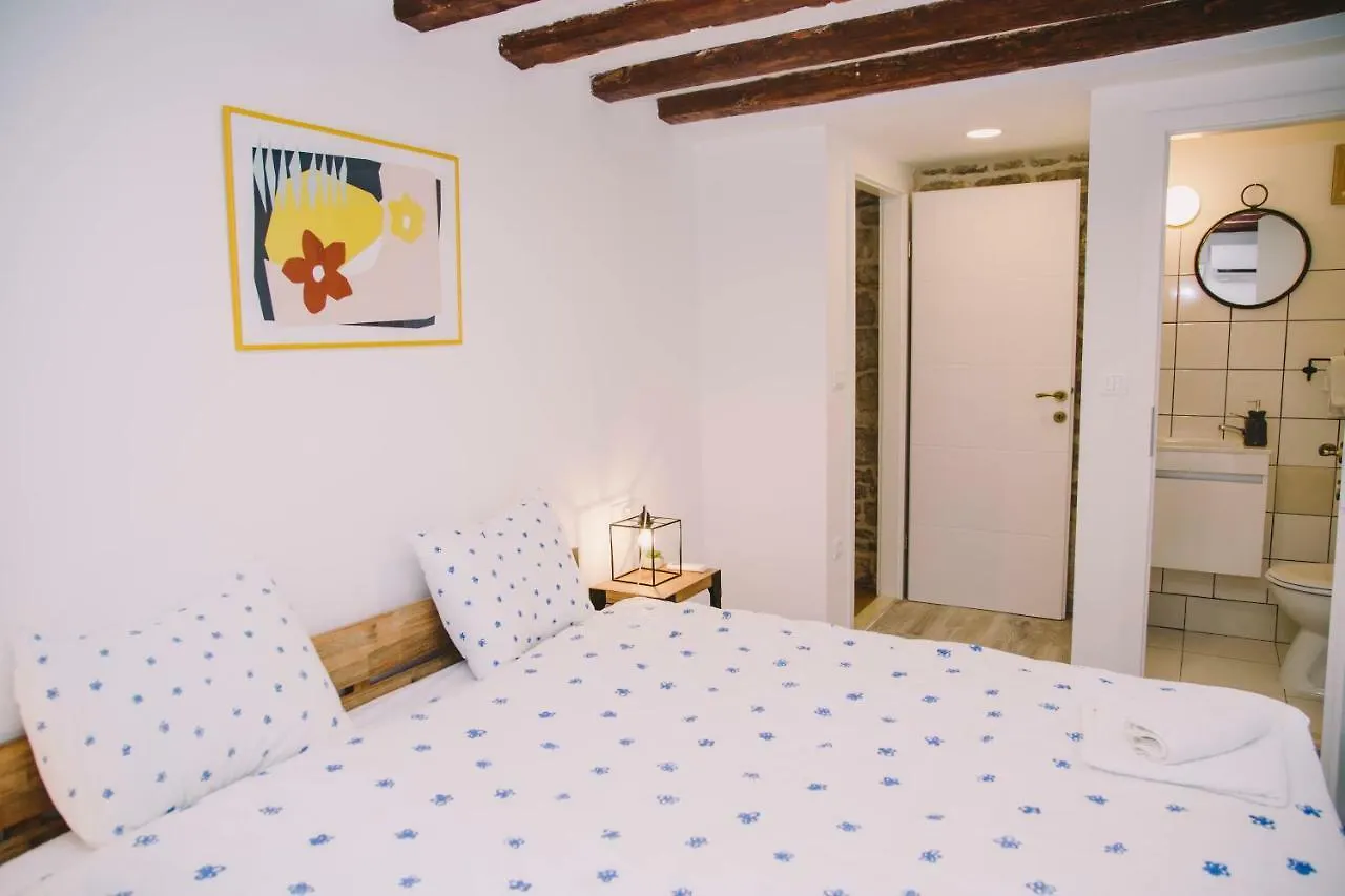 Ferienwohnung 5 minutes walk ART Split 0*,  Kroatien